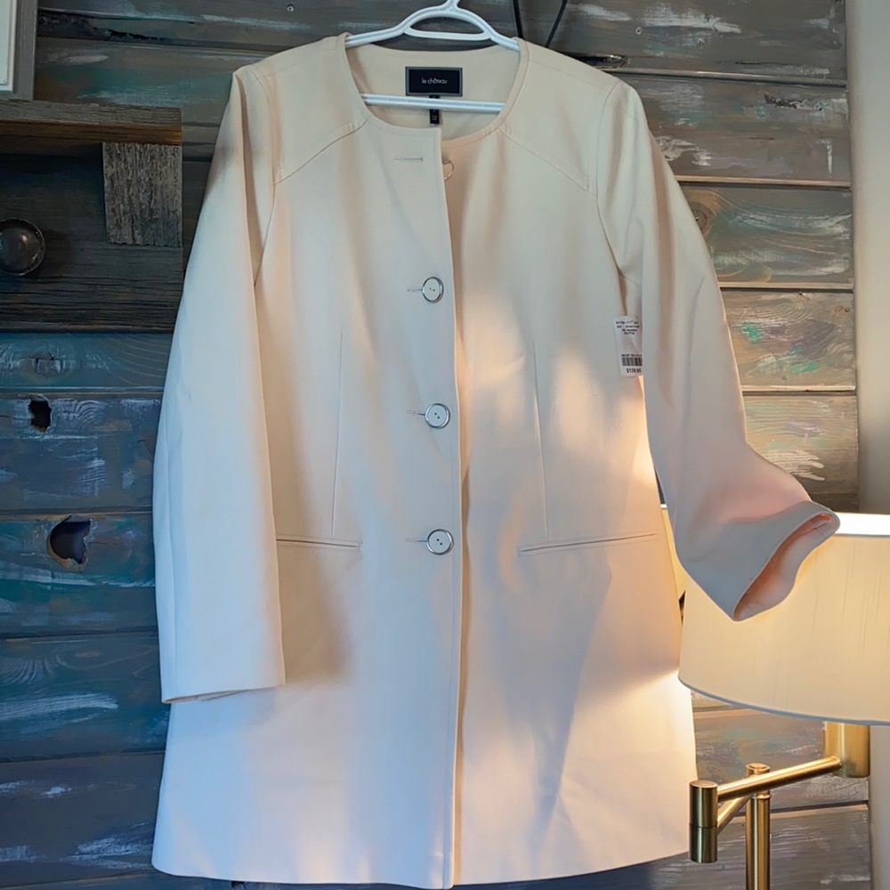 NWT LeChateau ladies coat fully lined all in cream colour